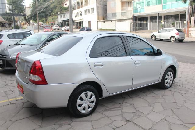 TOYOTA ETIOS 2013/2013 1.5 XS SEDAN 16V FLEX 4P MANUAL - Foto 3