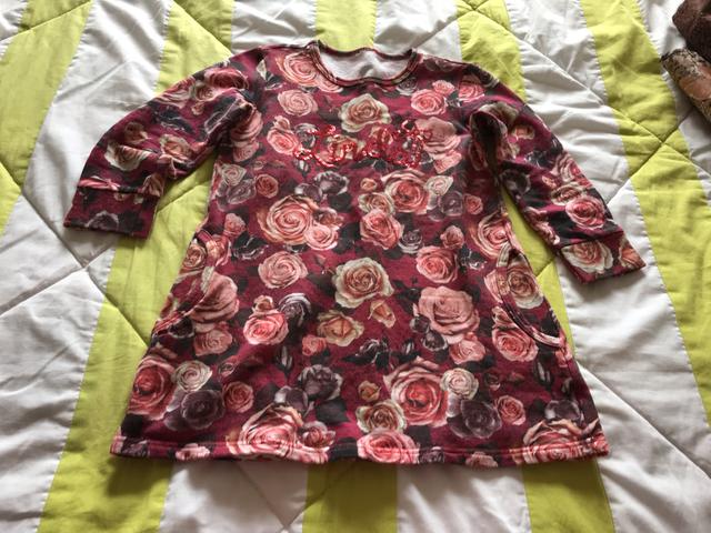 Vendo lote com seis vestido tamanho quatro - Foto 3