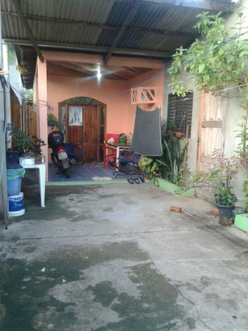 Casa com ponto comercial: Vende-se ou troca-se - Foto 2