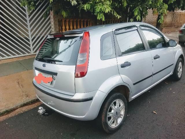 Fiesta Hatch 2005 Completo