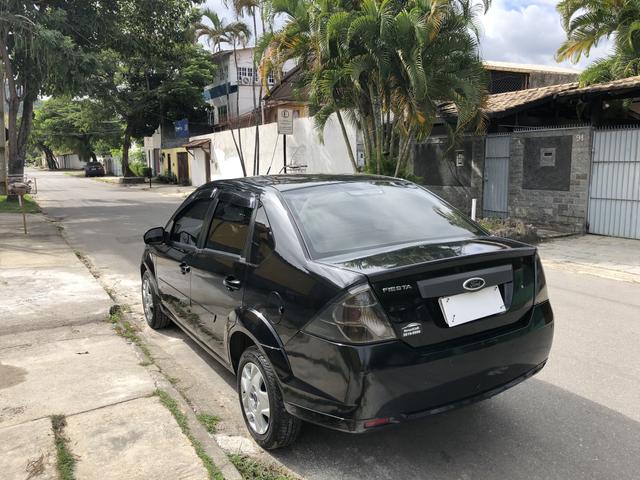 Ford Fiesta sedan se 1.0 2014 - Foto 6