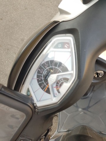 SUZUKI BURGMAN 2012