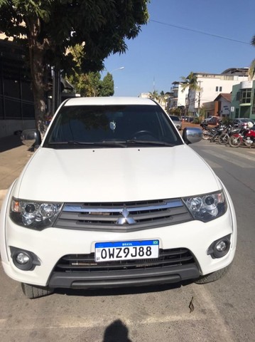 L200 TRITON MUITO NOVA!!!