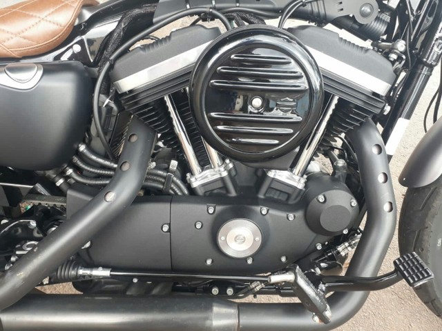 HARLEY DAVIDSON 883