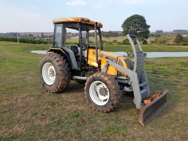 Valtra A750