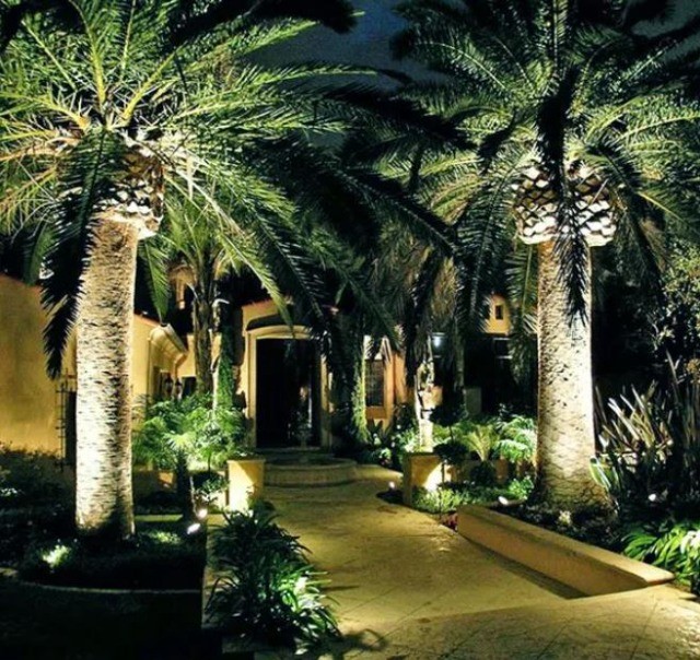 Kit 3 Refletor 10w Led Slim Externo Branco Frio Jardim Fachada - Foto 2