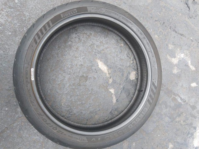 pneu usado pirelli diablo rosso IV 120/70-17 - Foto 4