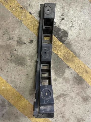 Guia Suporte Parachoque T.e (5u7807393) Vw Saveiro G5 G6 G7 - Foto 2