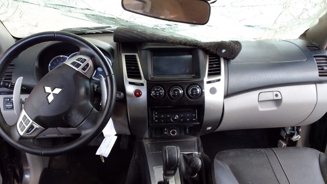 Pajero Dakar 2018 3.2 Diesel 4x4 Automatico 46.000Km  - Foto 11