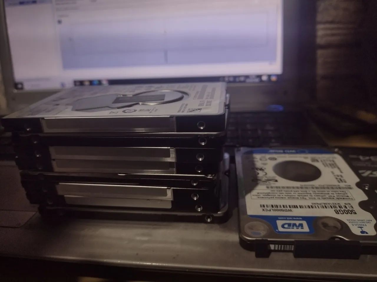 HD de 500 gigas 100% testado mas case nova na caixa  - Foto 2