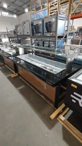 Buffet Térmico Linha Vitra Gbta- 2,00 metros Preto/madeira C/ Vidro