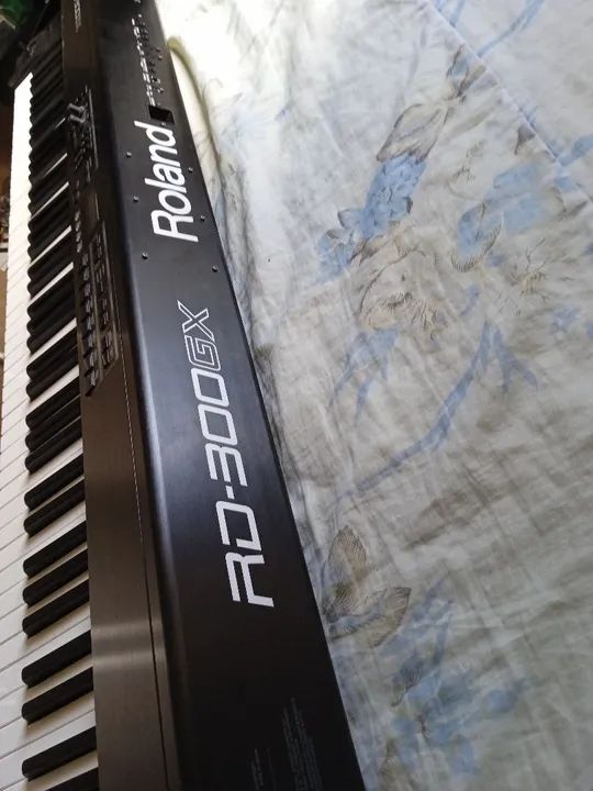 Teclado Roland RD-300GX - Foto 2