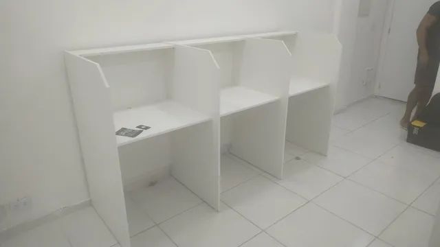 Baias para call center unidas com prateleiras - Foto 4
