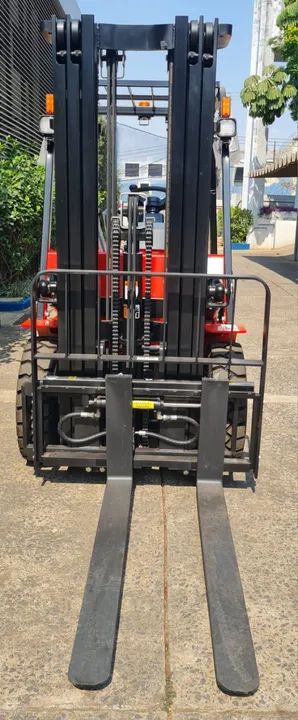 Empilhadeira Nova 2,5ton Diesel Triplex 4,70mts - deslocador 5x S/ Juros! - Foto 3