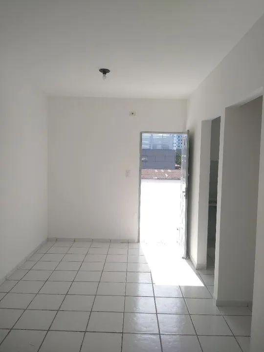 Alugo Apartamento com 02 quartos no Bairro dos Estados  - Foto 3