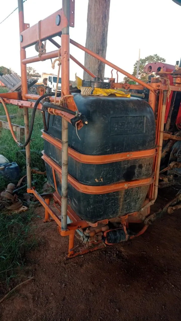 Pulverizador Agrícola Tanque 600 Litros
