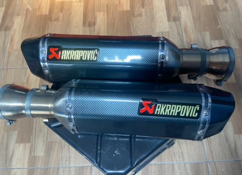 Ponteiras akrapovic universal