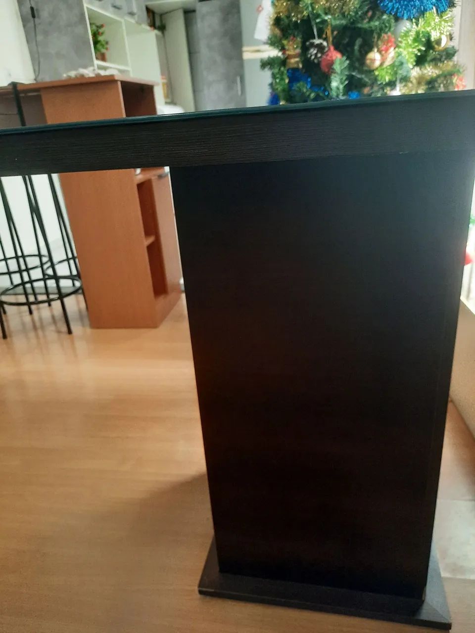 Vendo mesa sem cadeiras 64842834576130120