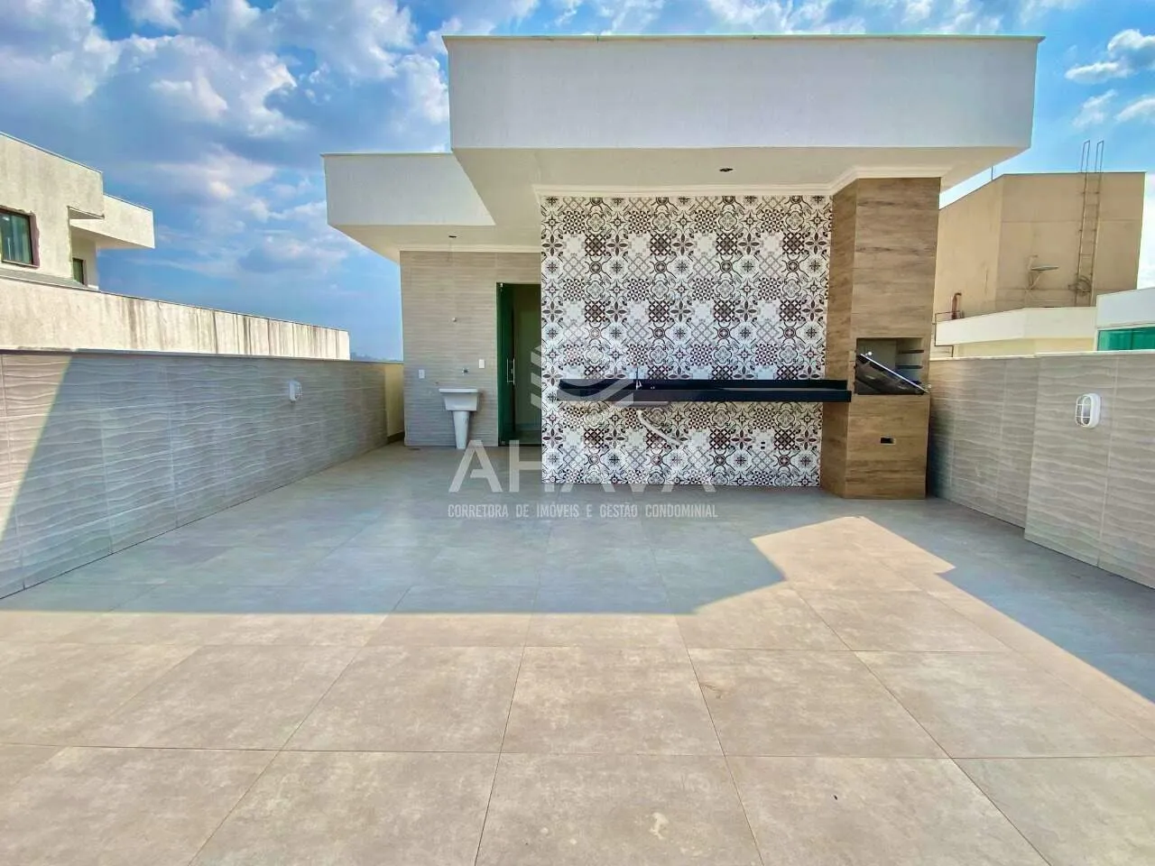 Cobertura com 3 Quartos à Venda, 180m²