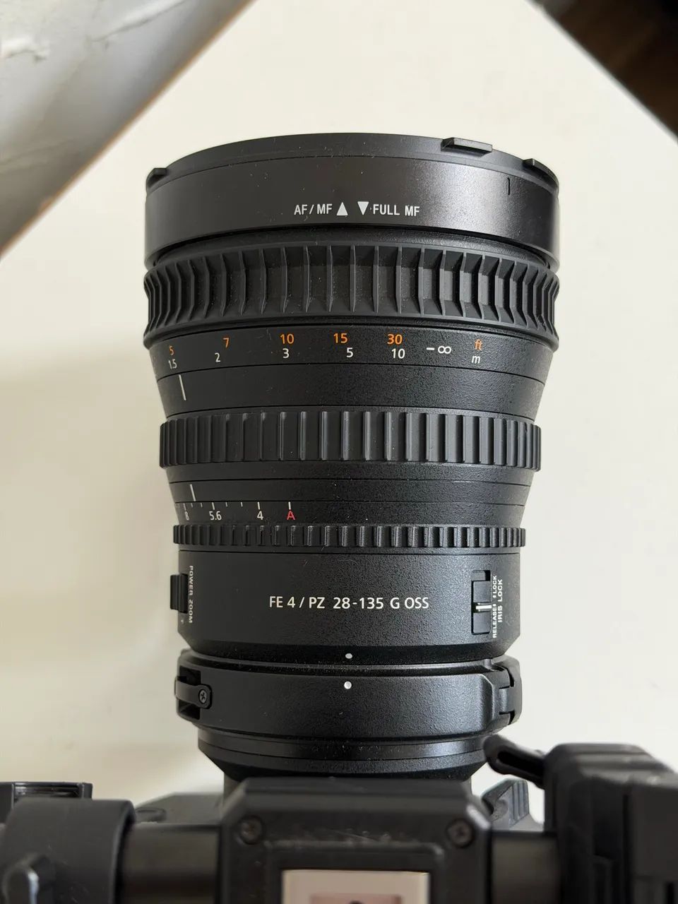 Lente de zoom Sony - Fe 4 / PZ 28-135 mm F4 G OSS - Foto 3