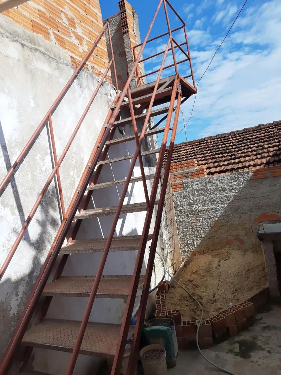 Escada de ferro 64861429113473123