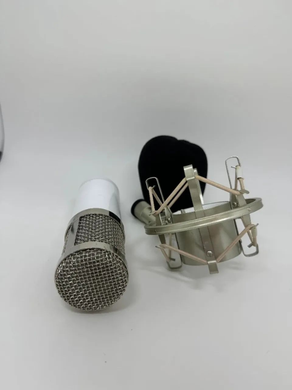 Microfone Condensador BM-800 com Shock Mount + Capa de Espuma - Excelente Estado