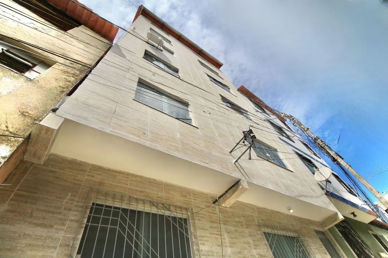 Predio inteiro com 7 apartamentos