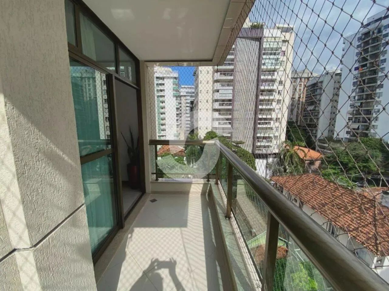 Apartamento com 2 quartos (1 suíte), 1 vaga, em Icaraí - Niterói - RJ - Foto 2