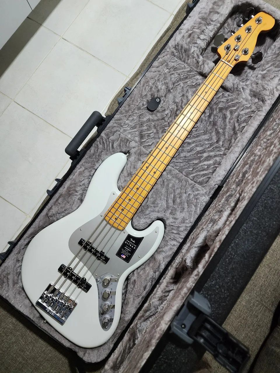 Baixo Fender American Ultra II 5c - Foto 3