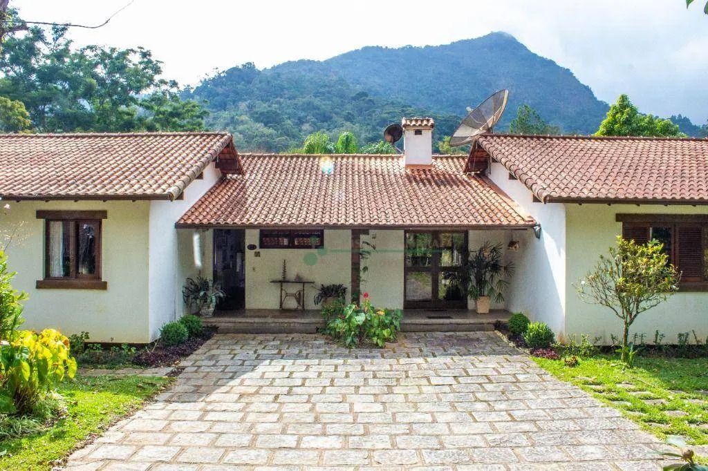 Casa à venda, 400 m² por R$ 2.300.000,00 - Vargem Grande - Teresópolis/RJ