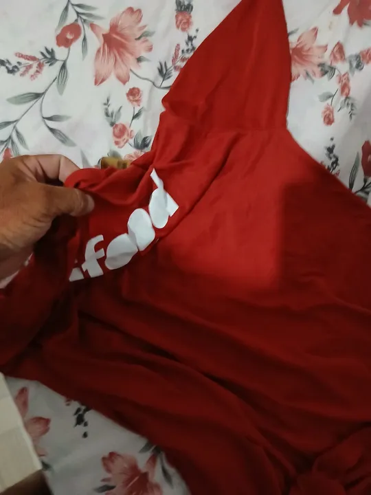 Camiseta Vermelha Unissex - Tamanho M