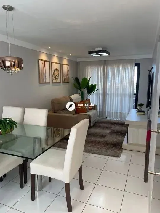 Apartamento à venda em Ponta Negra, Natal.