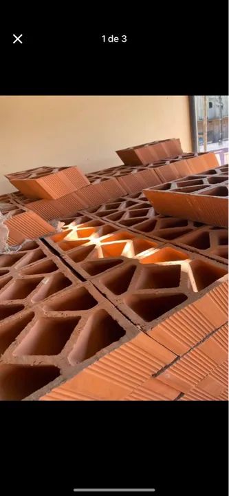 Capa de Muro e Tijolo Vazado