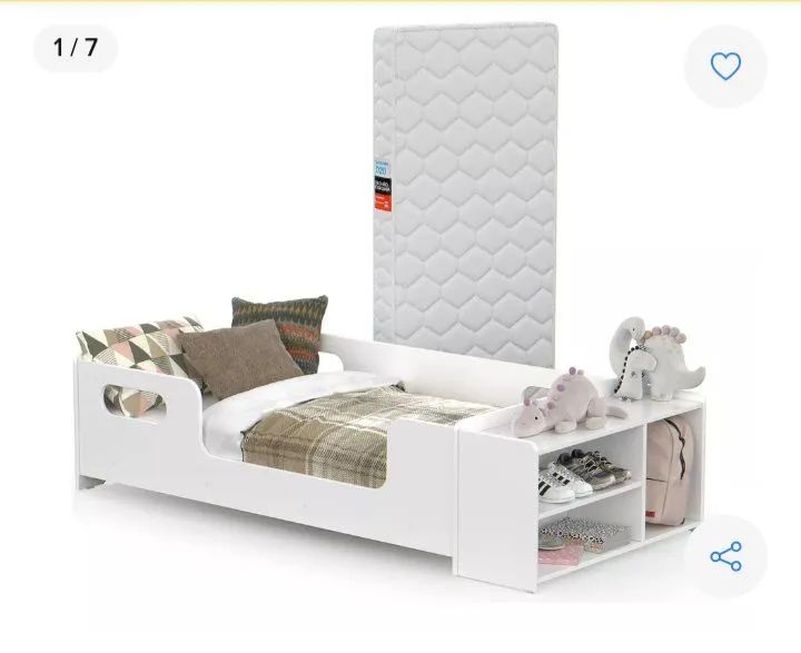 Cama Infantil com Grade de Proteção e Estante