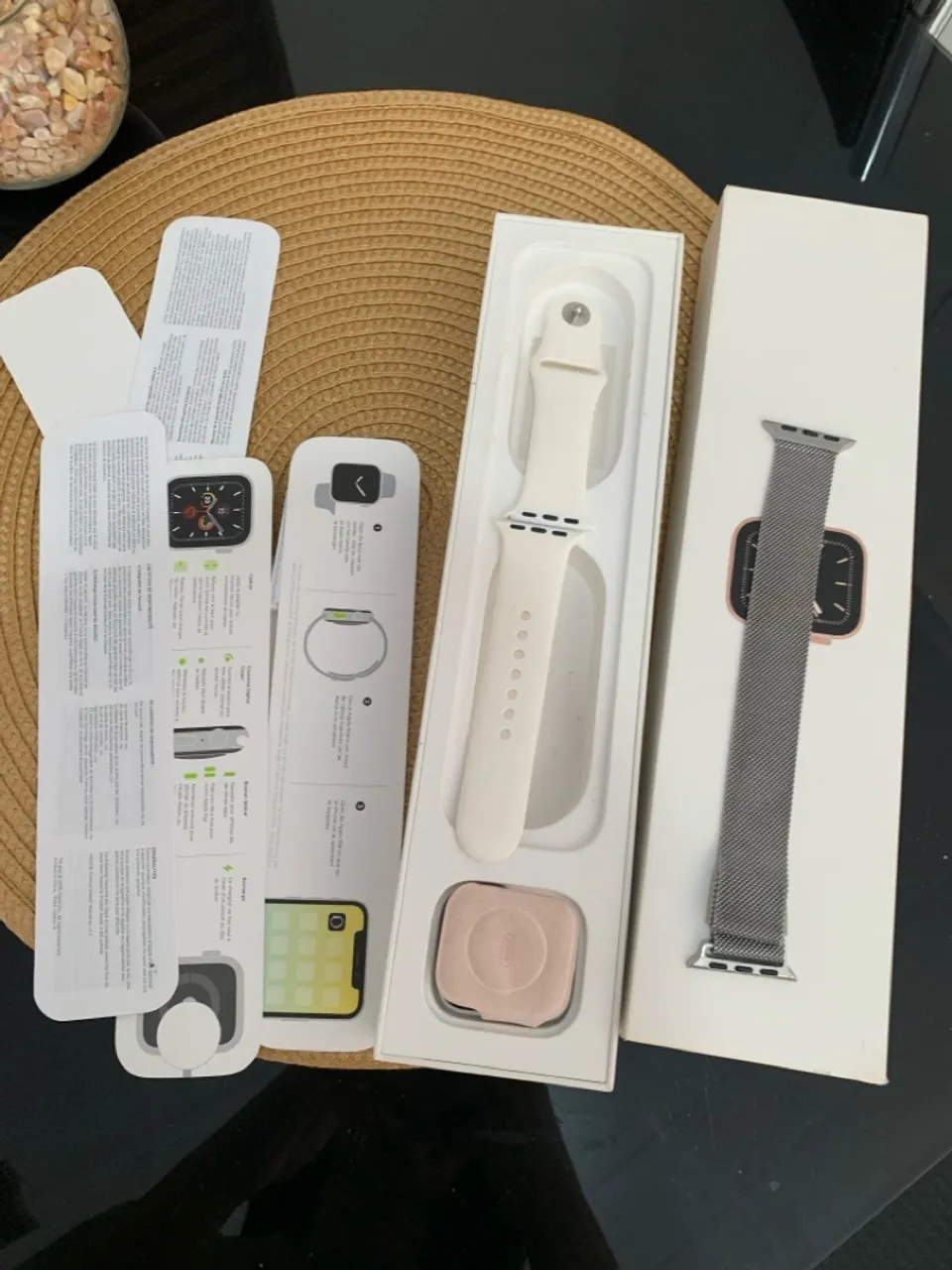 apple watch series 5 40mm gold apple watch series 5 40mm gold