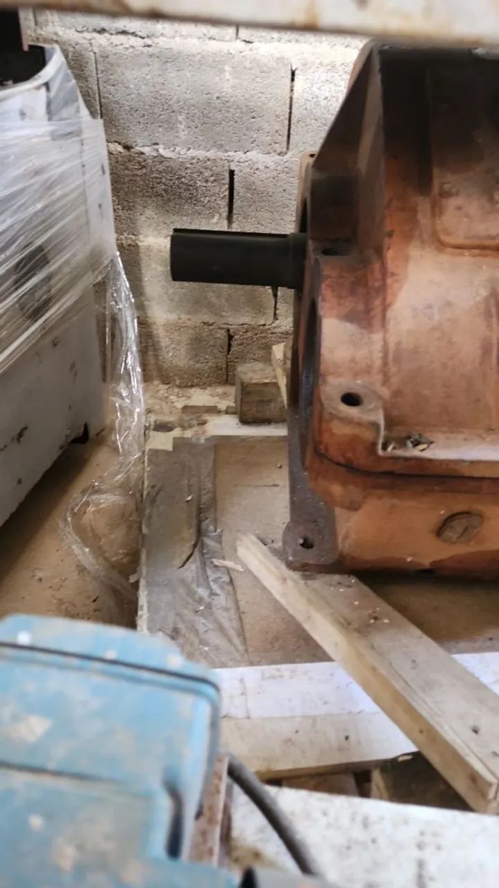 Redutor de eixos paralelos redução 1:30 para motor até 100 cv  - Foto 2