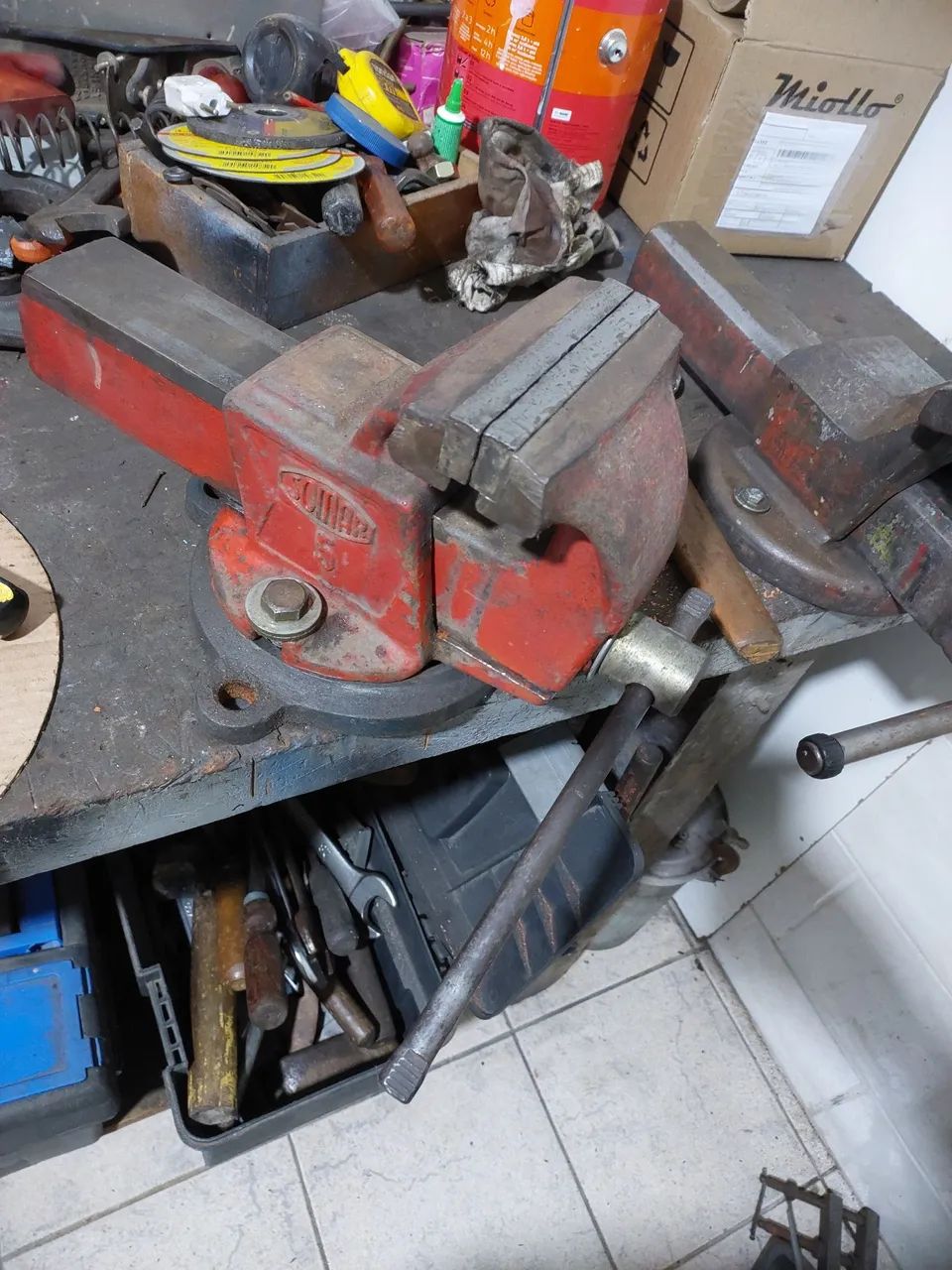 Morsa Somar N°5 antiga com base giratórias