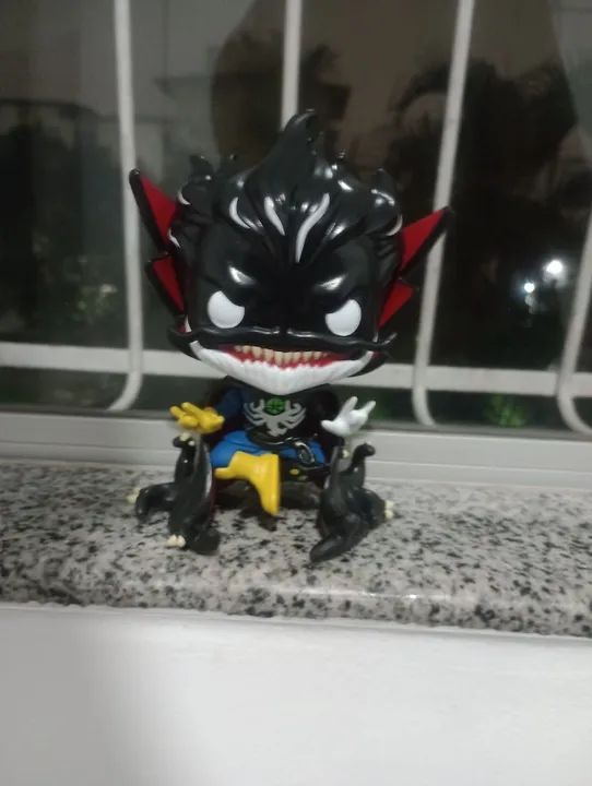 Funko Pop! Venomized Doctor Strange e Captain Marvel - Foto 4