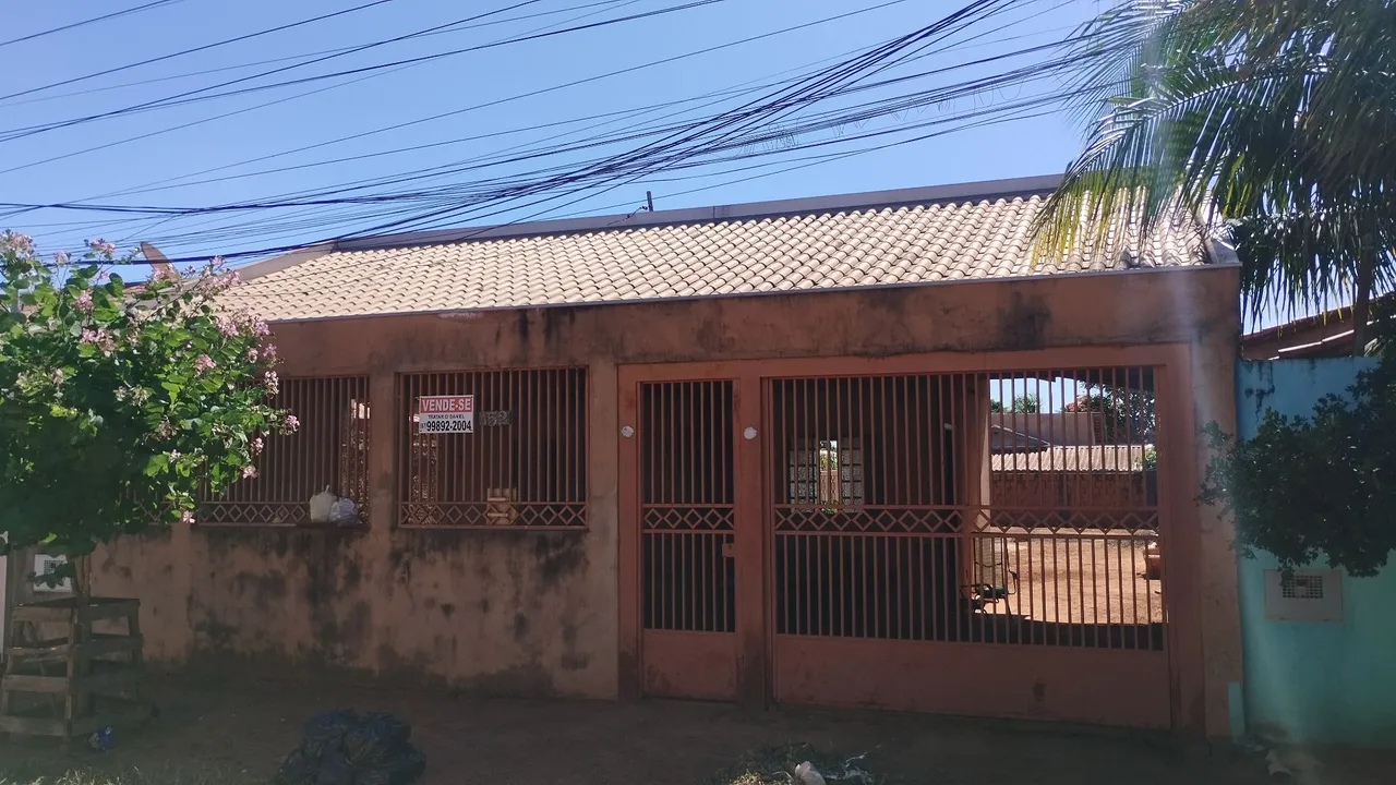 Casa 2 quadras da cafezais