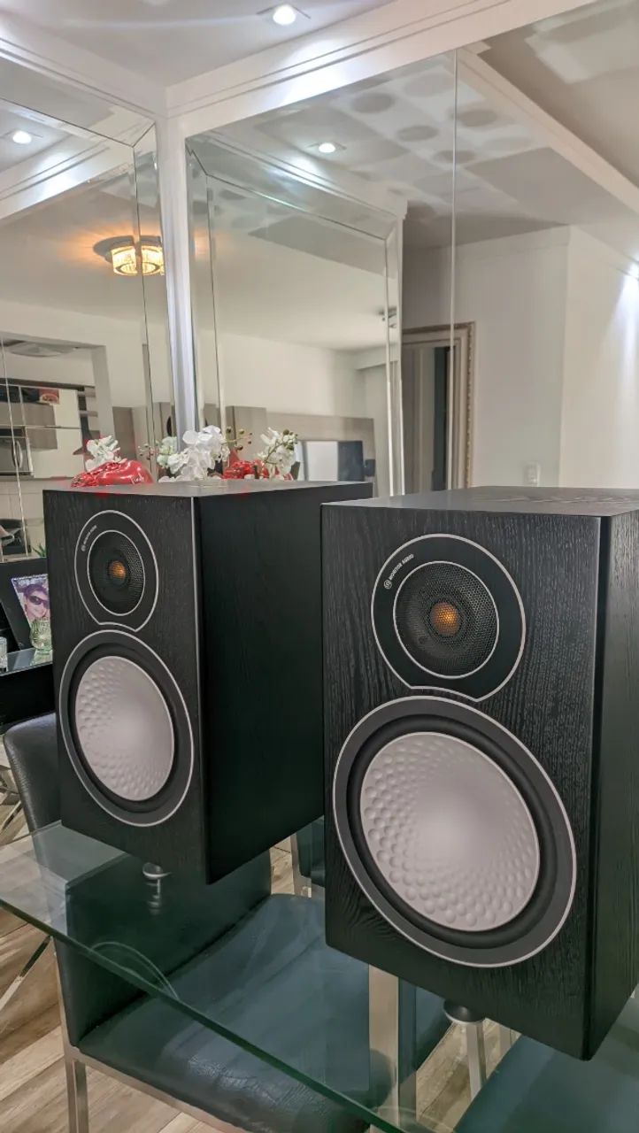 Monitor Audio Silver Inside MONITOR AUDIO SILVER 200 7G FLOOR