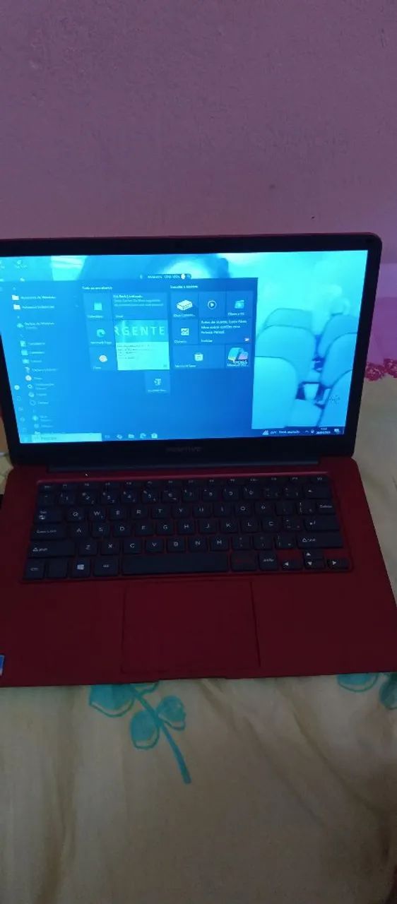 Notebook Vermelho - Ótimo estado!