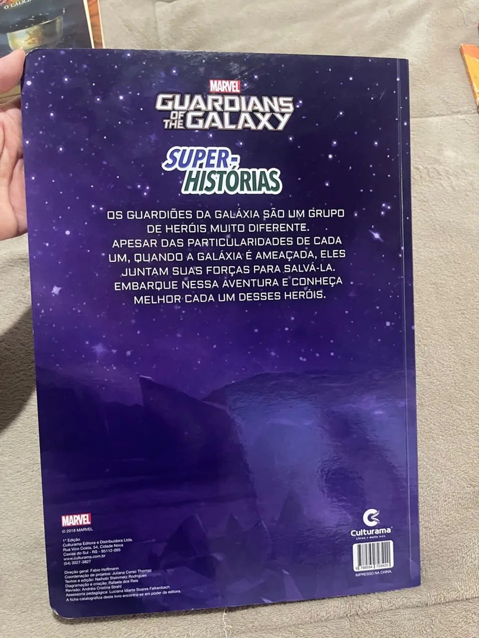 Lindo Livro Guardiões da Galáxia capa e páginas duras Marvel - Foto 4