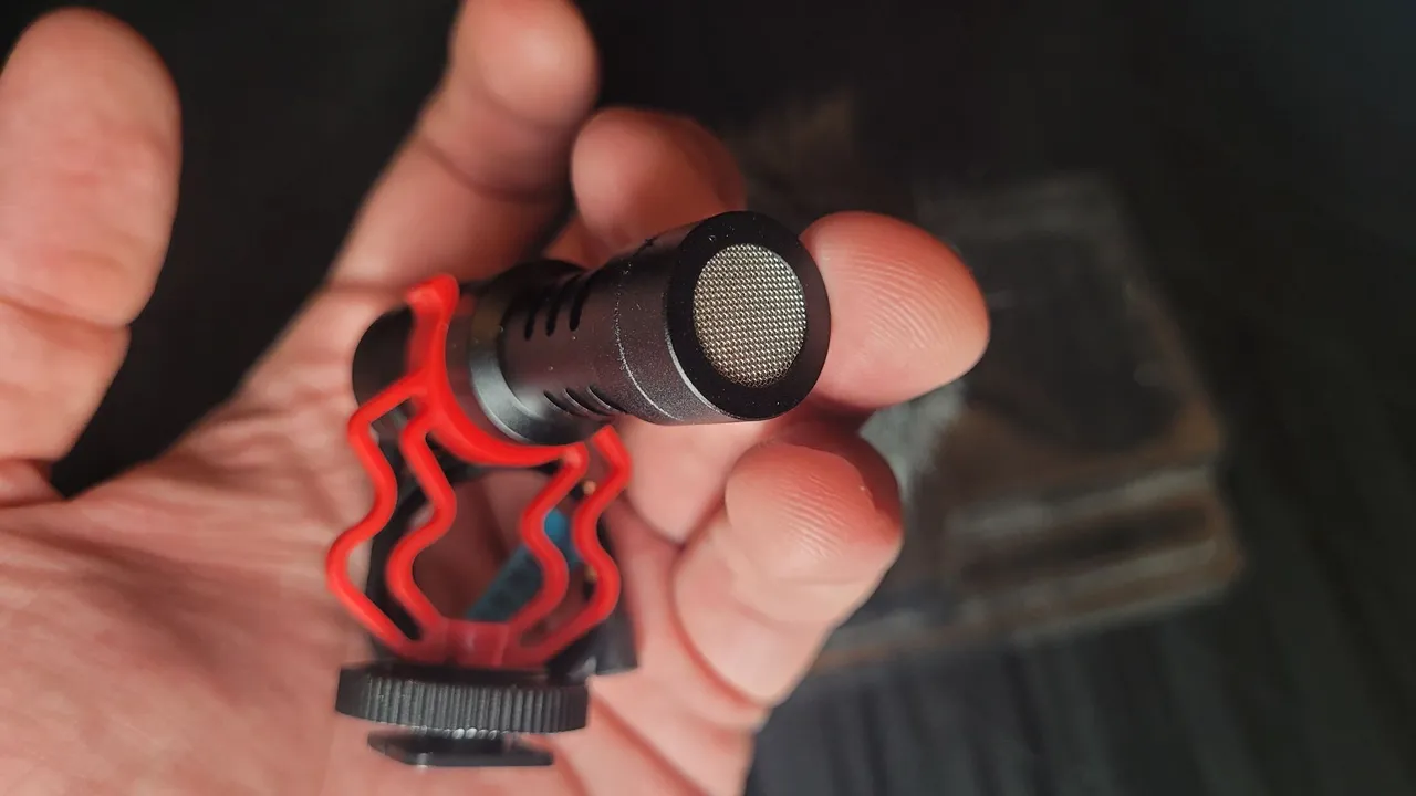 Microfone Direcional para Câmera tipo Rode