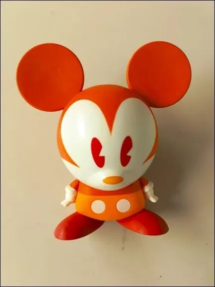 Colecionável Mickey Mouse - Disney Shorts Series - Edição Limitada - Especial de 90 Anos (