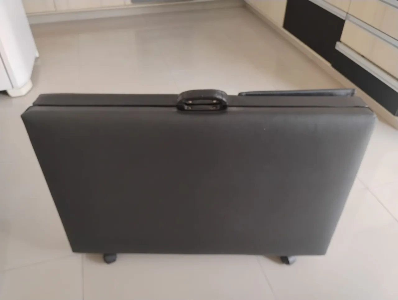 Maca Portátil Dobrável - Ideal para Profissionais de Saúde
