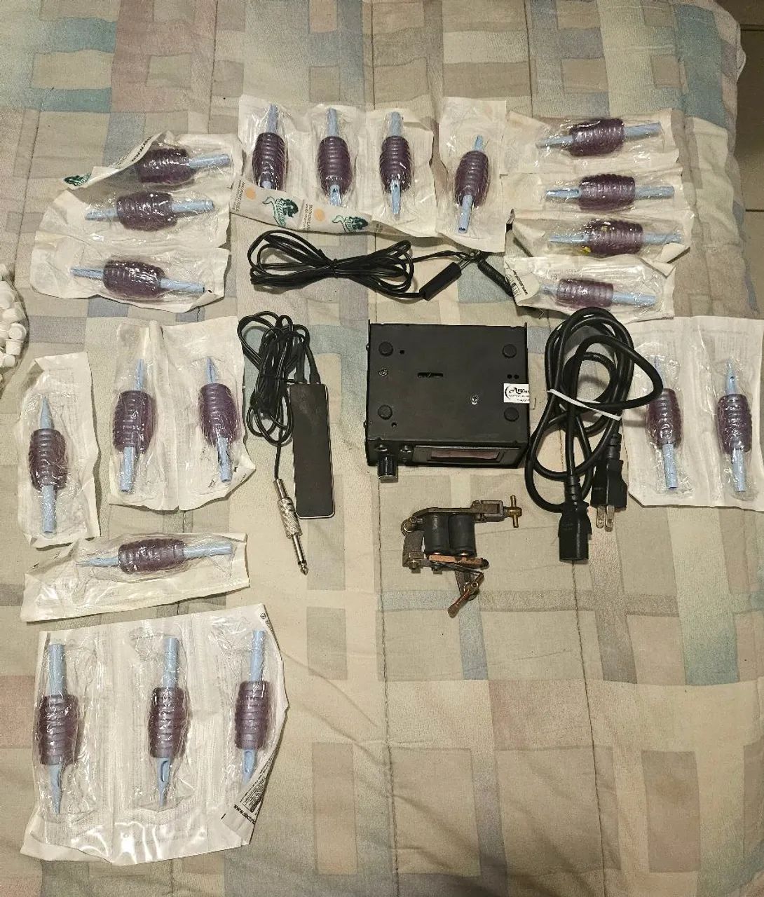 Kit de Tattoo - Fonte, Máquina e Acessórios - Foto 2