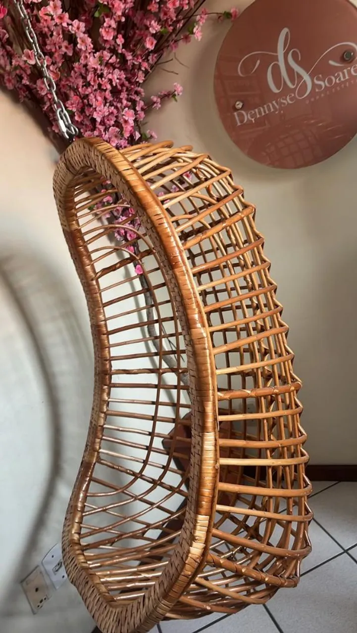 Cadeira Suspensa de Vime - Conforto e Estilo para Seu Espaço