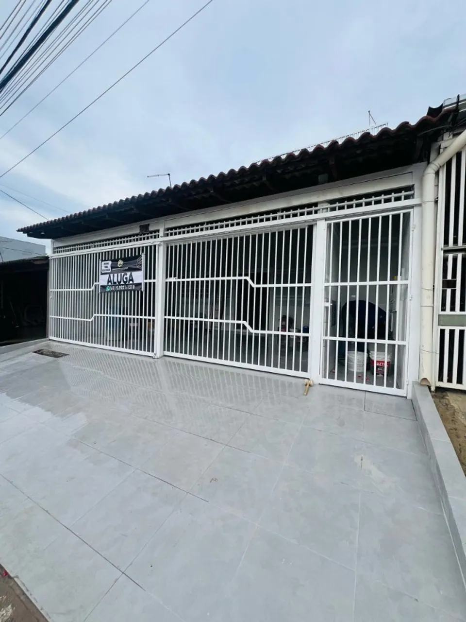 Aluga-se casa na QNO 5 com 3 QUARTOS com suíte