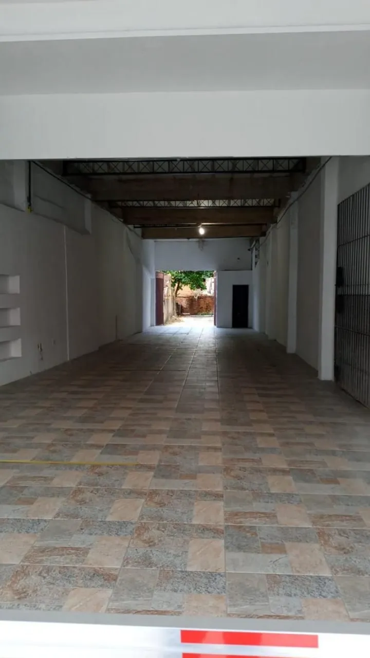 Ponto comercial com 180m2 para locação na Domingos Marreiros, Fátima