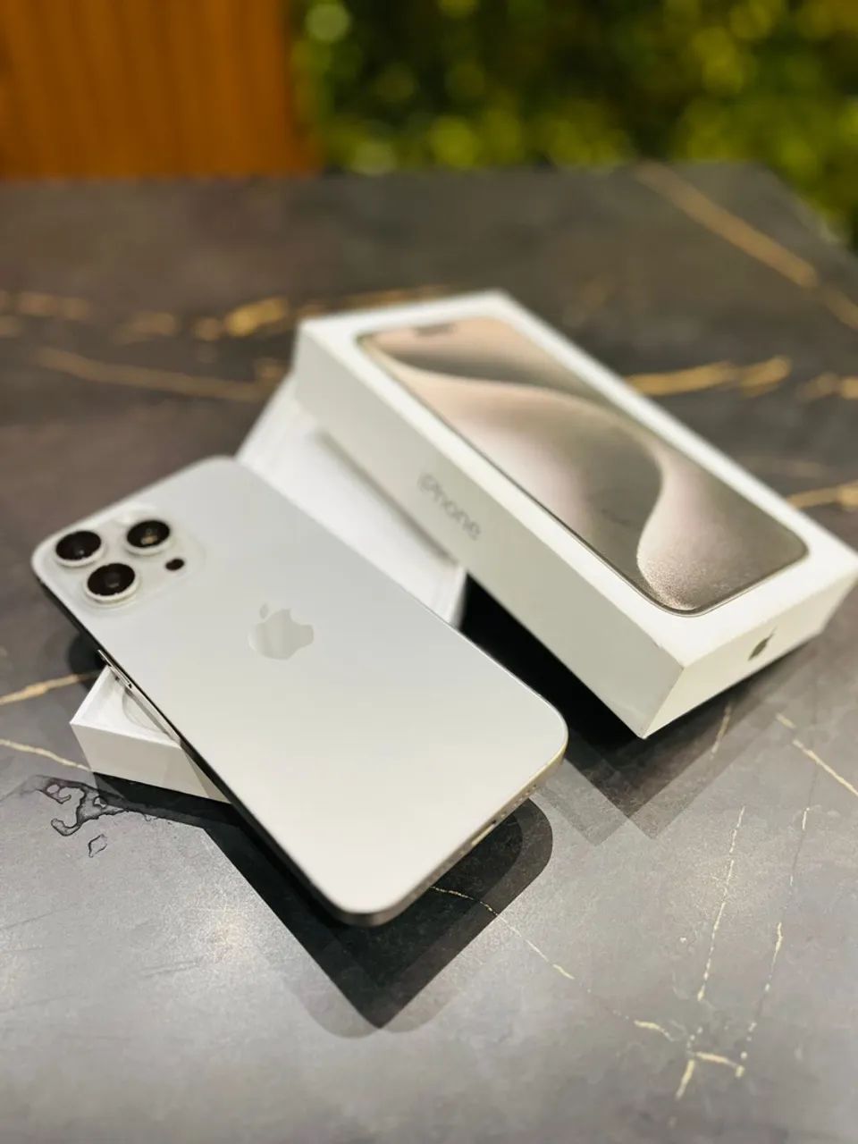 iPhone 15 pro maxx sem detalhes / mando brindes 